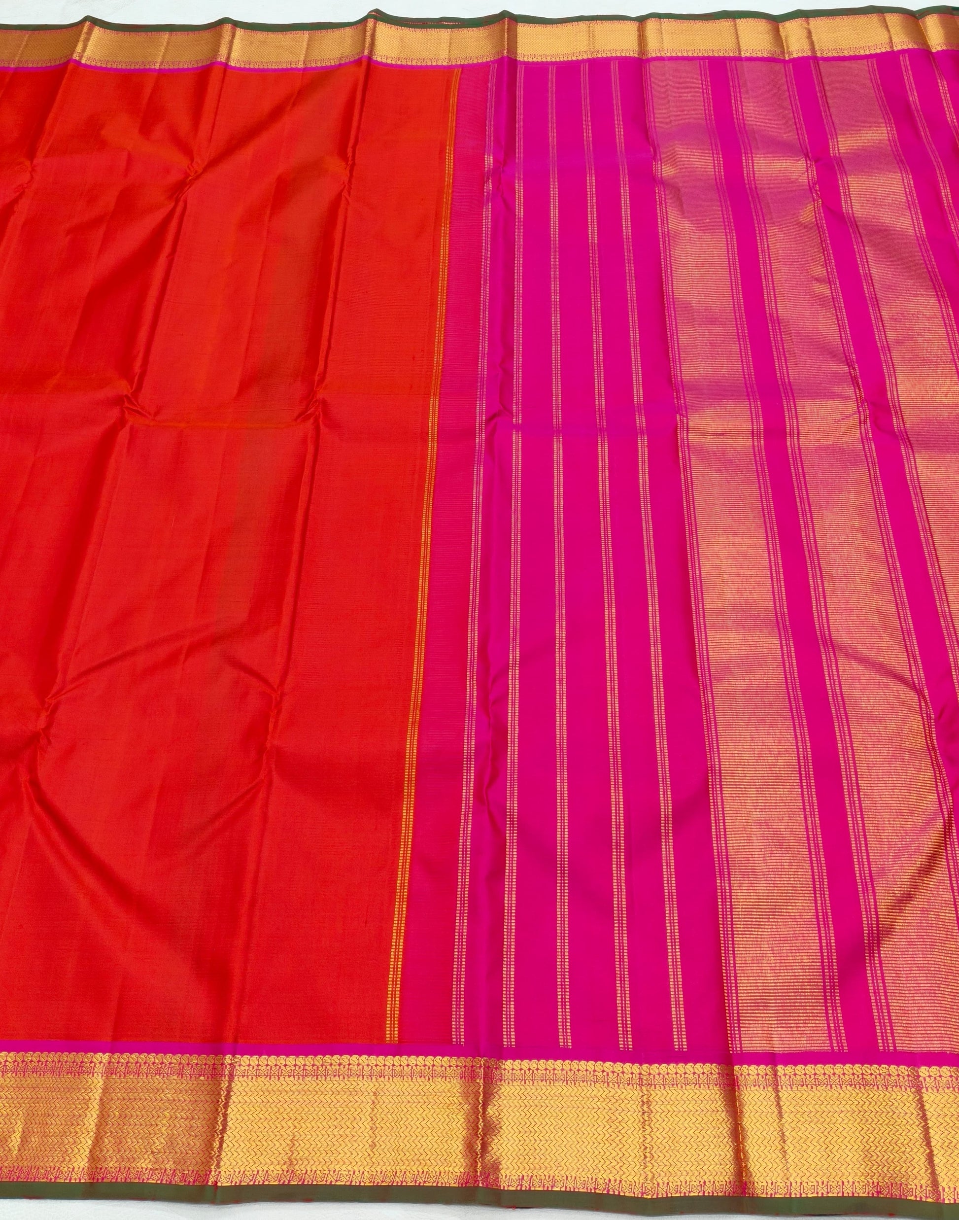 Handwoven Kanjivaram saree radiant red orange with raspberry pink korvai border – border detail