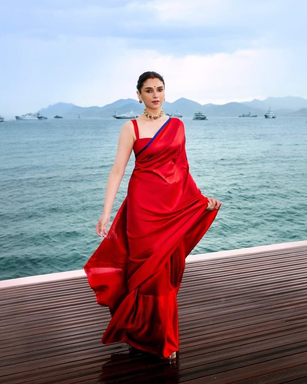 Lightweight Chanderi pattu silk saree with vibrant ruby red silk body