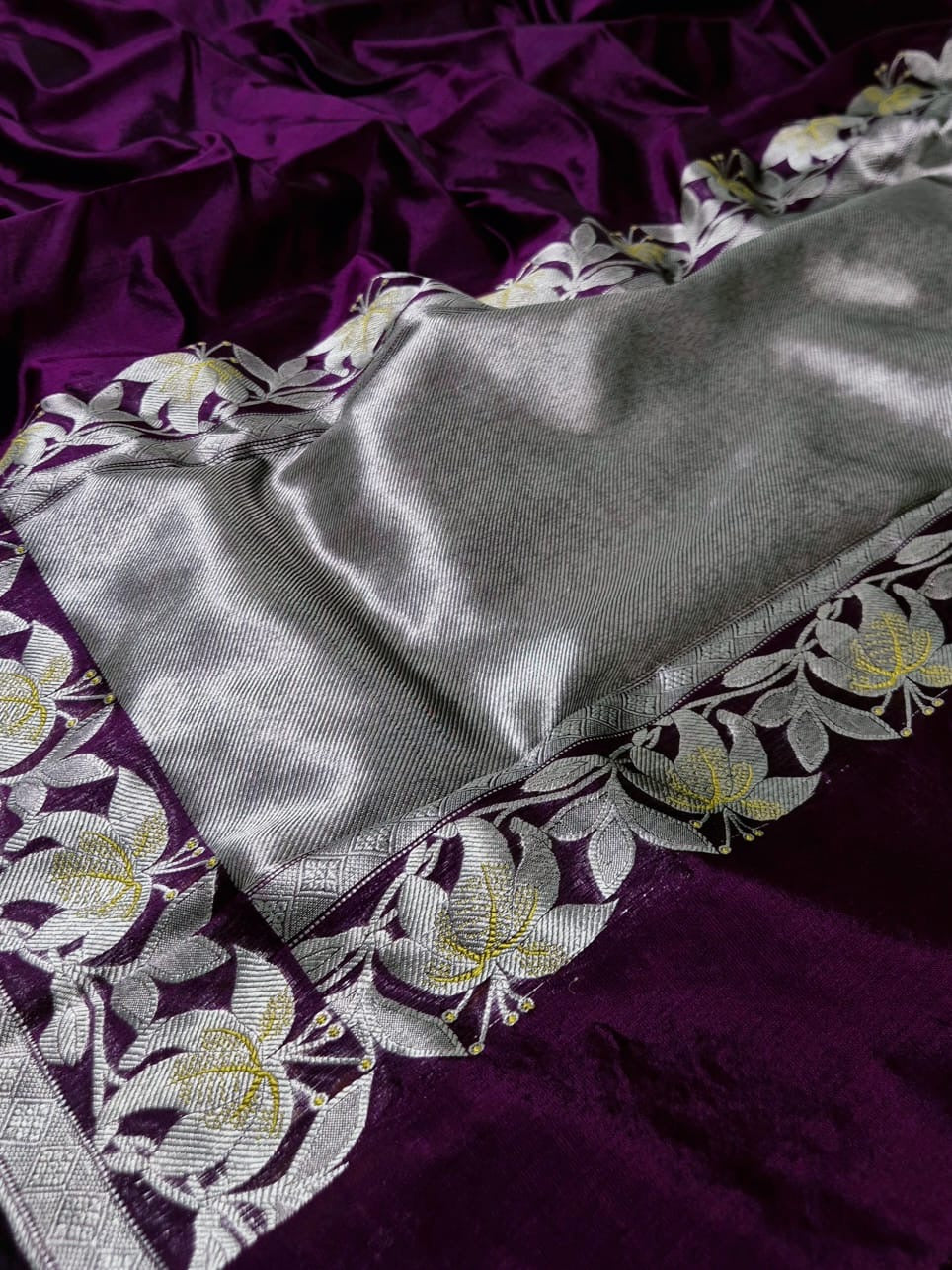 Wine Blossom Pure Silk Chanderi Saree border close-up