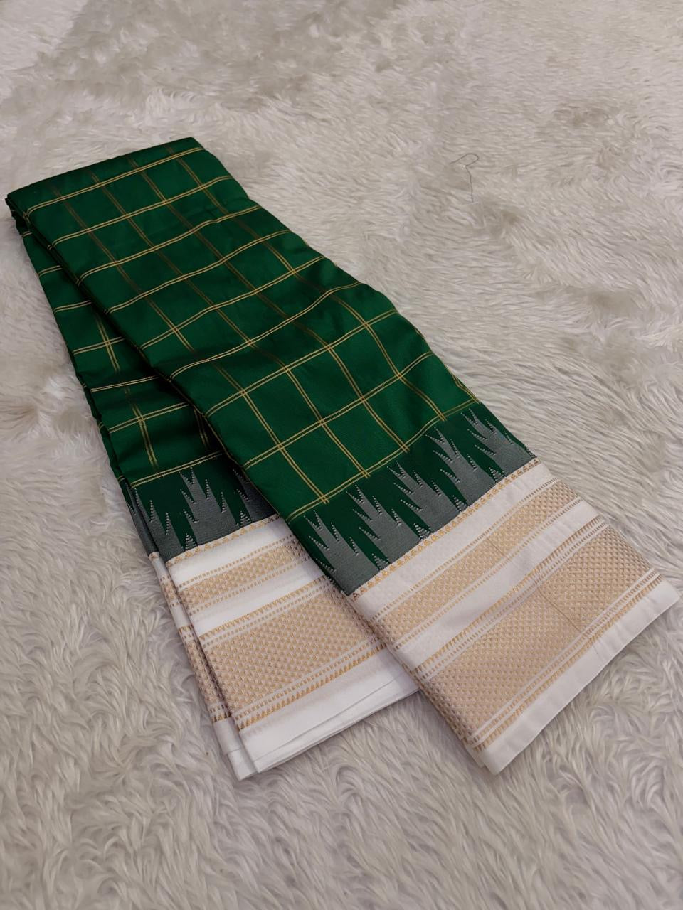 Emerald Green Lightweight Pure Silk Kanchipuram Kattam Saree with Ivory Gold Border