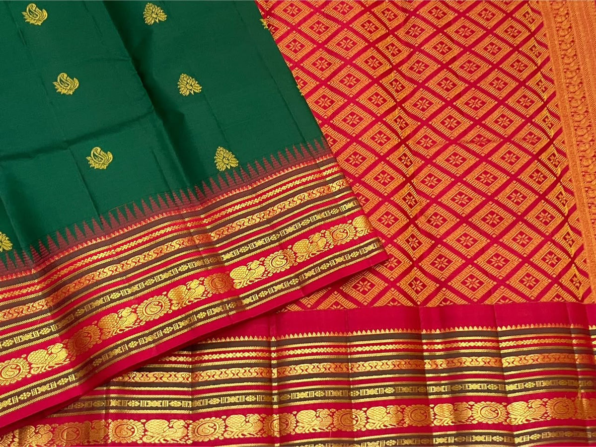 Arakku Red Kanchipuram border with alternating Mayil and circular Chakram motifs