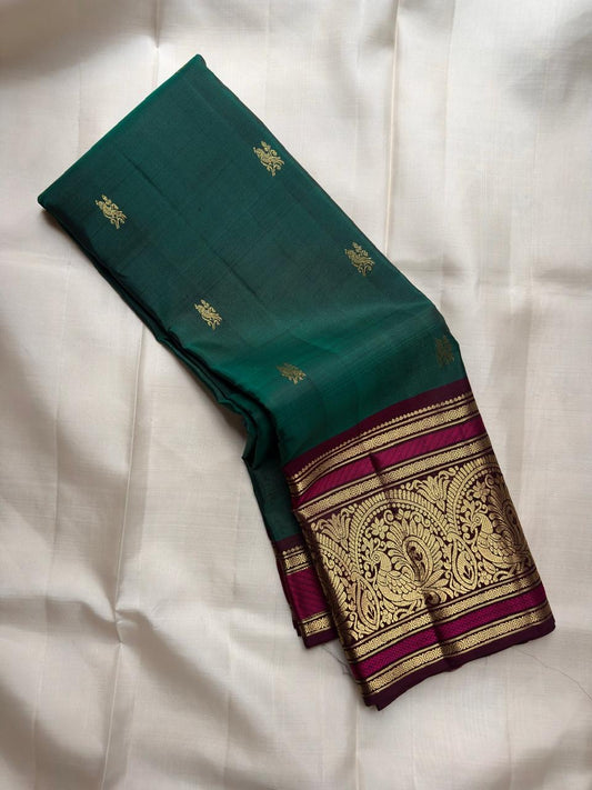 Emerald Green Handwoven Pure Silk KanchiPattu Saree with Magenta Border