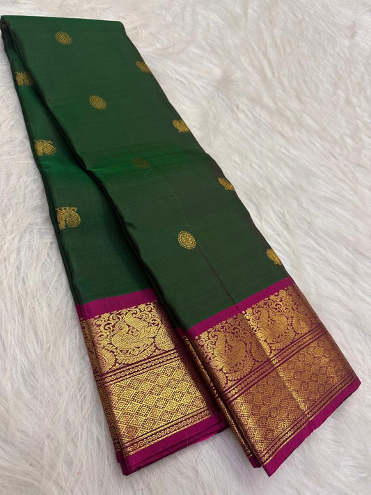 Emerald Green Handwoven Pure Silk Kanjeevaram Saree with Raspberry Pink Mayil Korvai Border