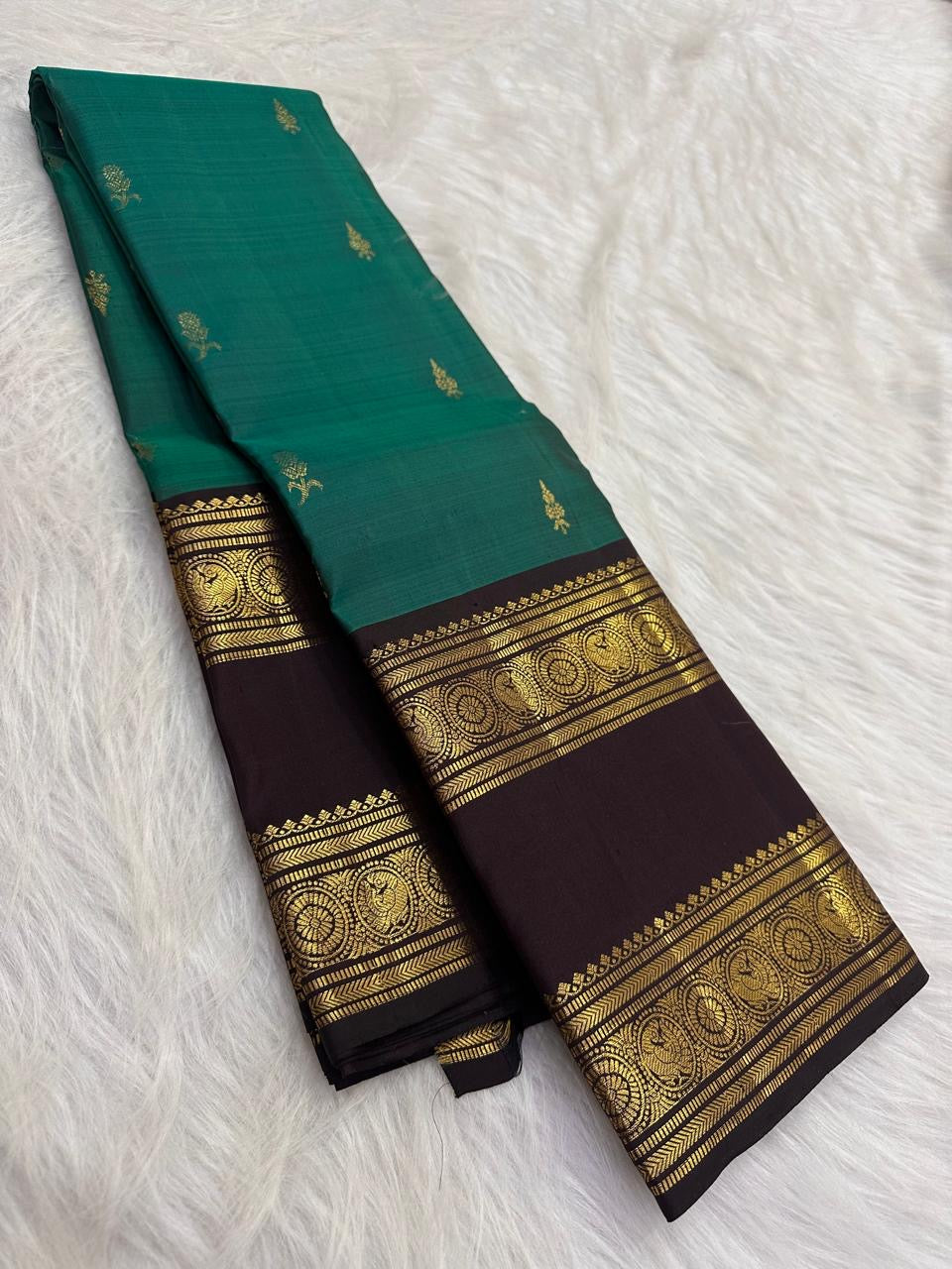 Emerald Teal Handwoven Pure Silk Kanjipuram Rettapet Saree — full saree view — Idam Living