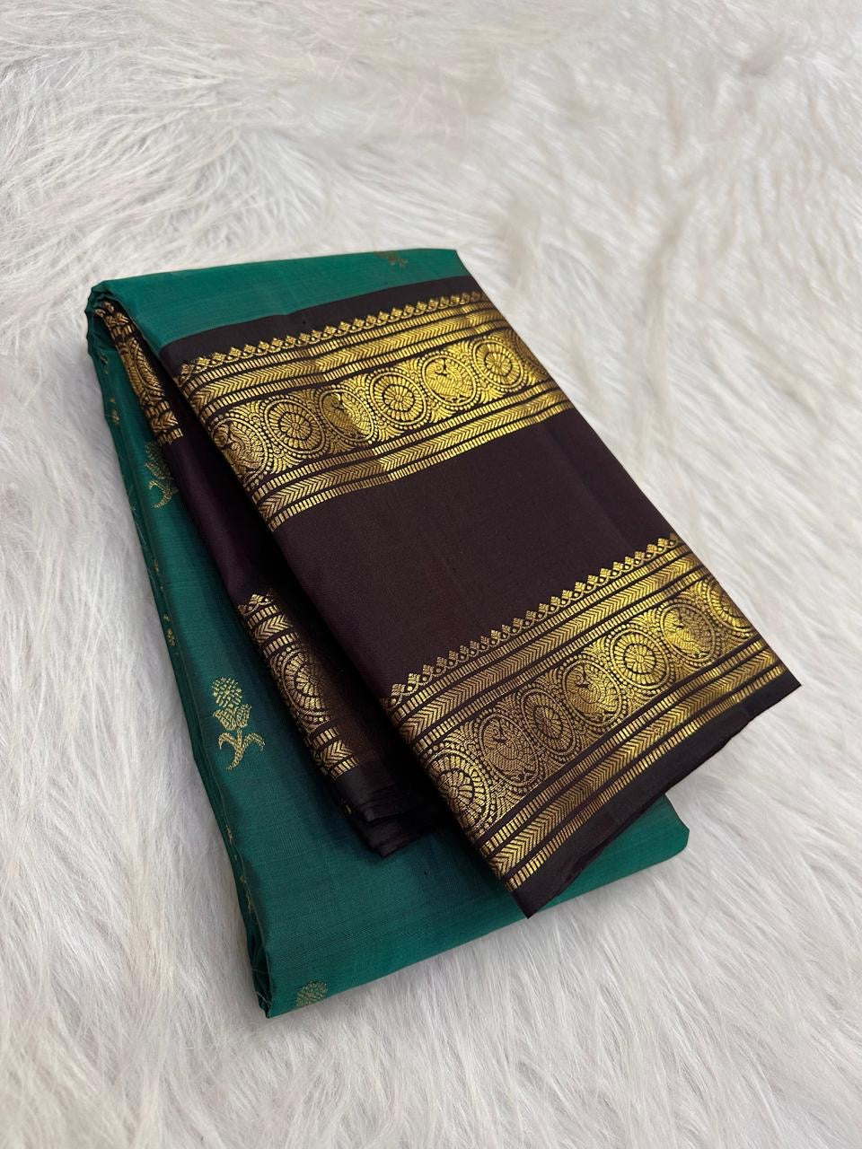 Emerald teal pure silk body weave with gold zari floral butta, Kanjipuram Rettapet saree