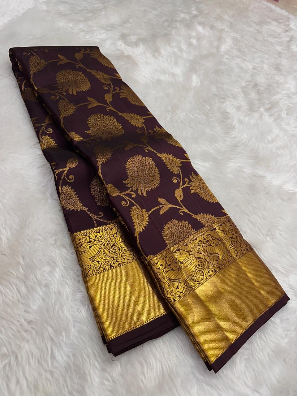 Deep Aubergine Floral Jaal Pure Silk Kanchipuram Saree with Gold Peacock & Yazhi Border: view 5