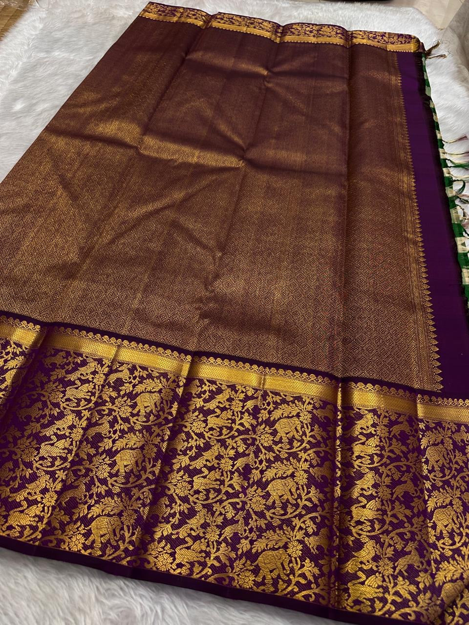 Betel Leaf Green Checked Handwoven Pure Silk Kancheepuram Saree with Deep Plum Korvai Vanasringaram Pallu