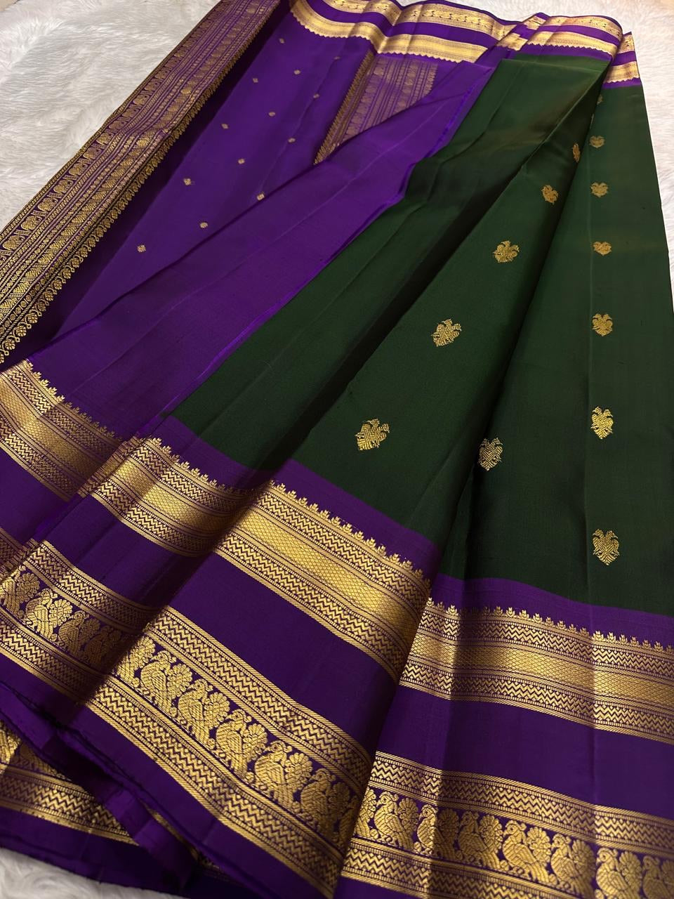 Royal purple Rettapet twin-band gold zari border detail, Deep Green Kancheepuram saree – view 6
