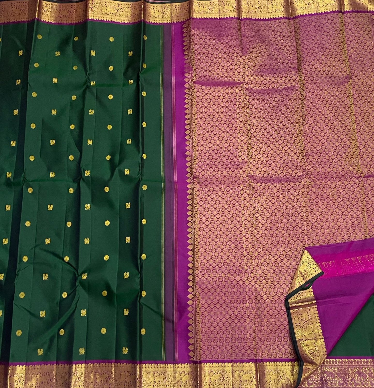Vanasringaram pallu on forest green handwoven Kanchipuram pure silk saree — Idam Living