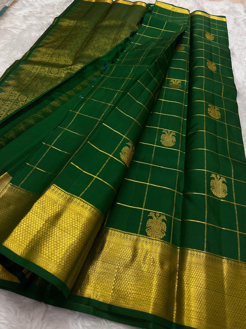 Gandaberunda butta detail in gold zari on forest green Kanchi Pattu Kanchipuram silk saree — Idam Living