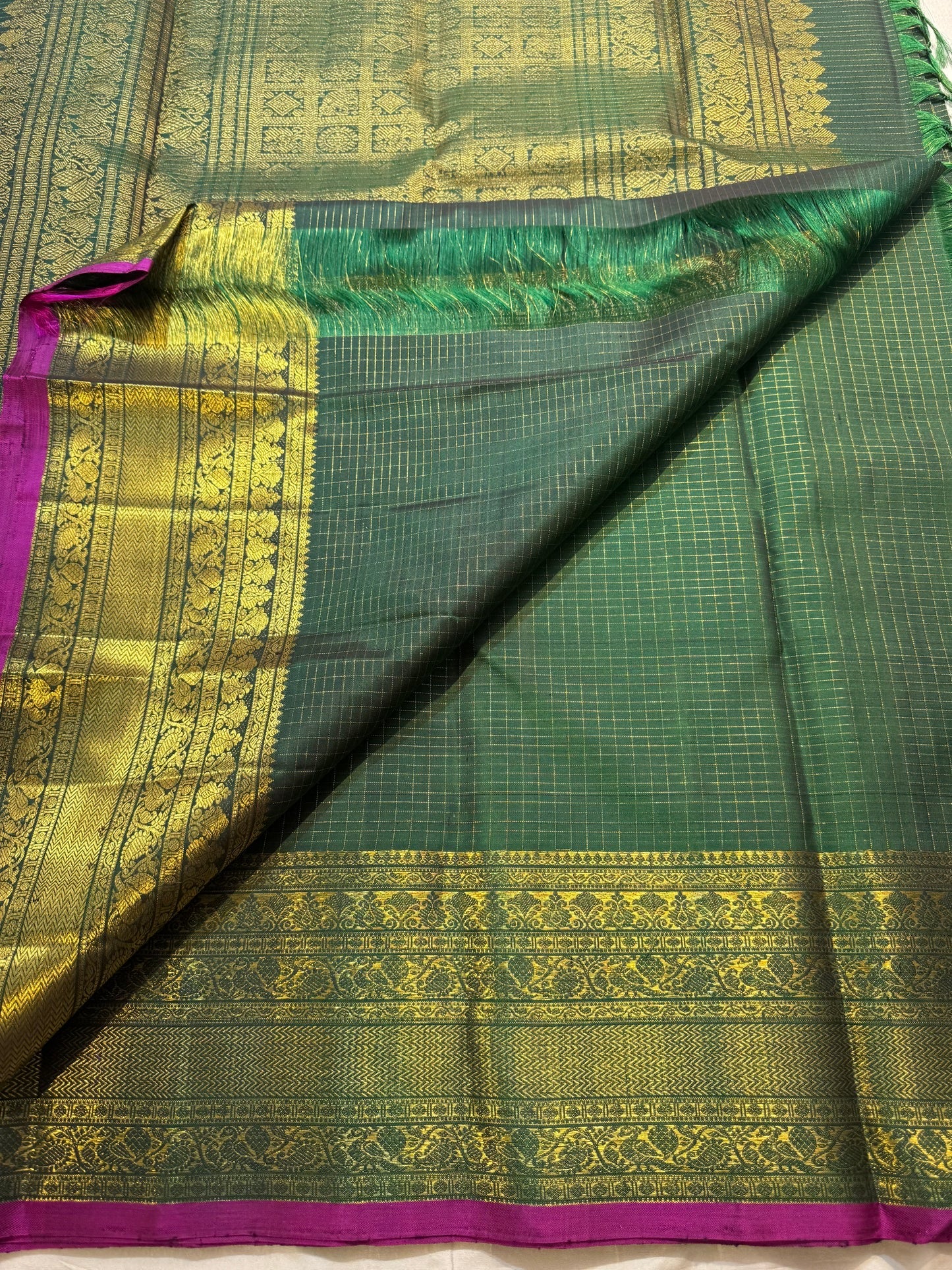 Deep Forest Green Handwoven Pure Silk Kanchipuram Zari Kattam Saree with Raspberry Pink Selvedge