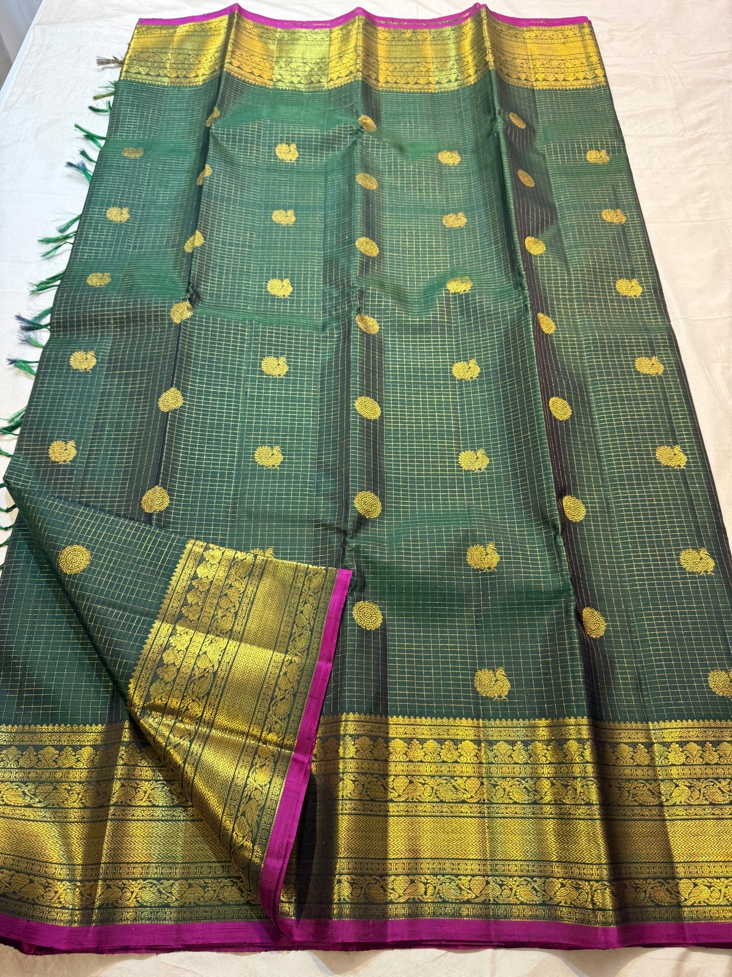 Deep Forest Green Handwoven Pure Silk Kanchipuram Zari Kattam Saree with Raspberry Pink Selvedge