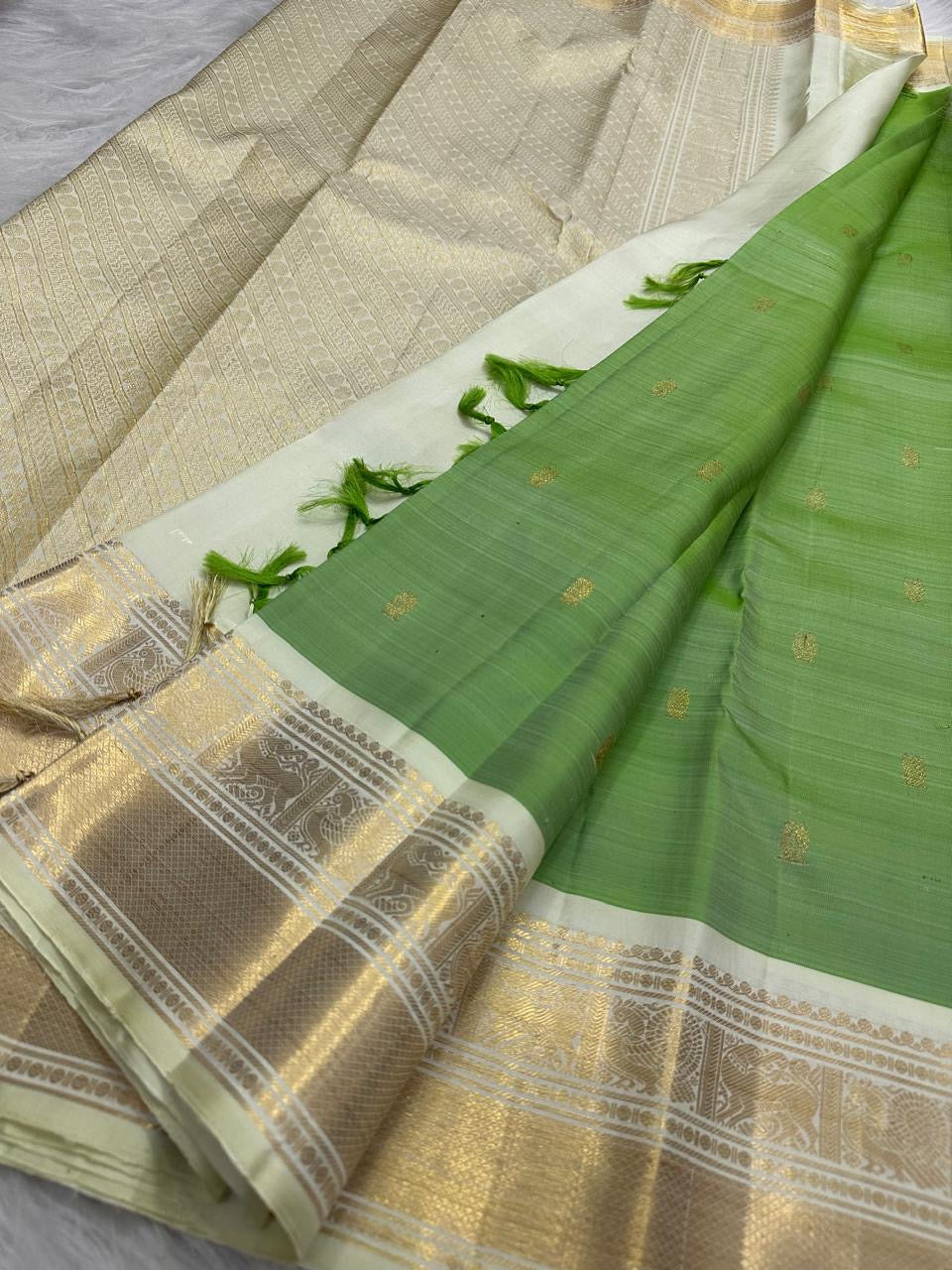 Fresh Leaf Green Kanchi Pattu Saree — full drape, pure silk Kanchipuram handwoven — Idam Living