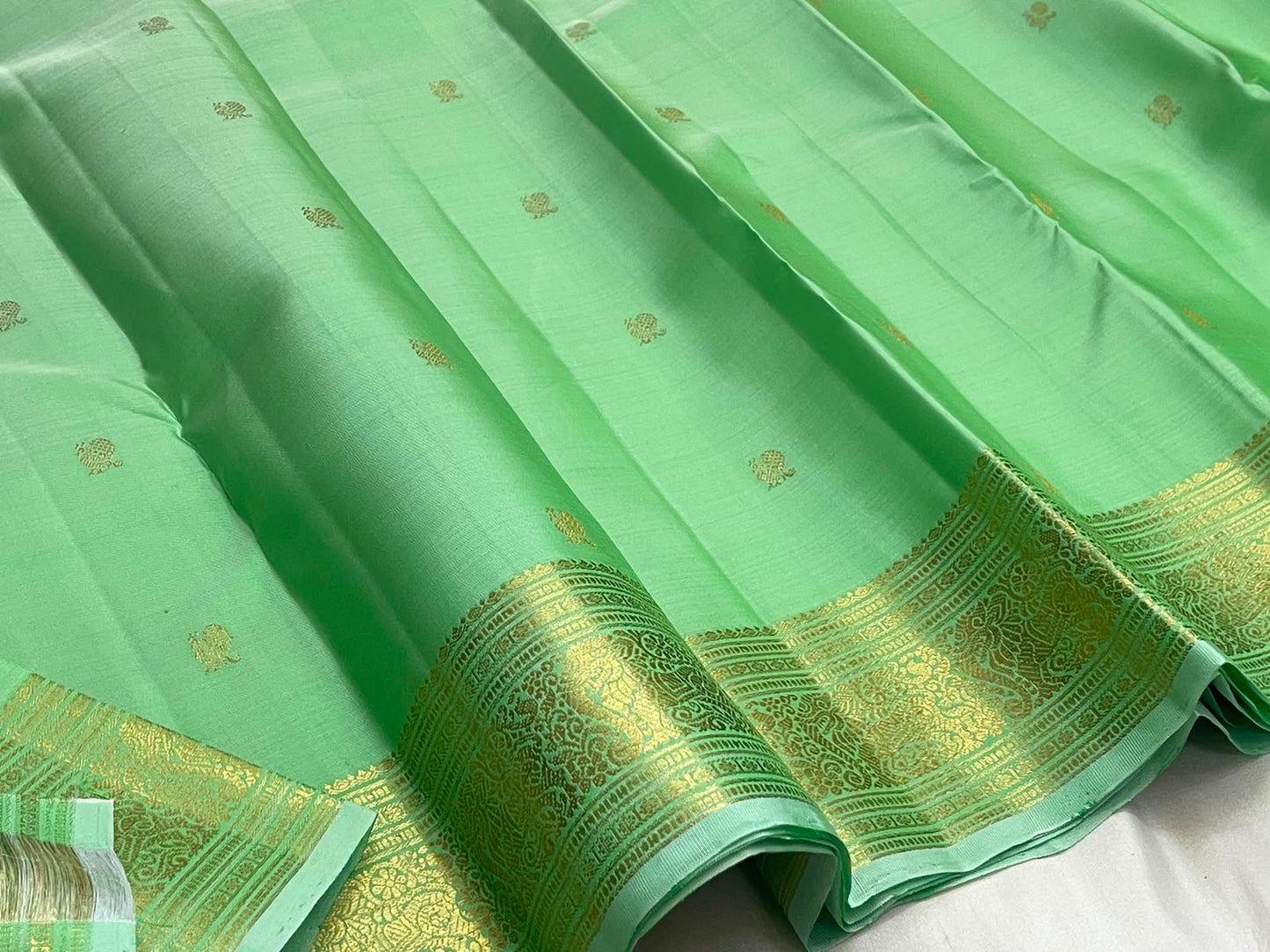 Fresh Pistachio Green Kancheepuram silk saree, pallu detail — Idam Living