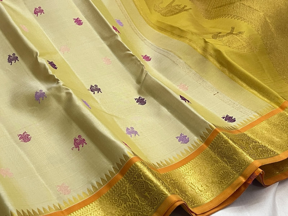 Gandaberunda Butta motif on ivory Kanjivaram silk saree
