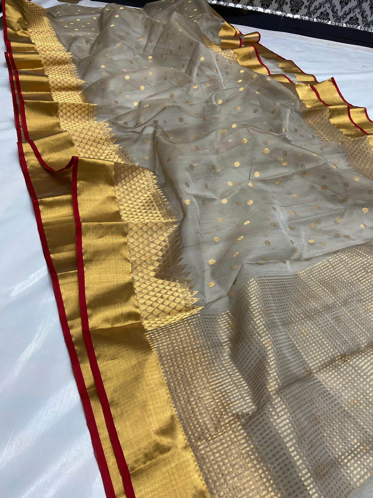 Fine red edging on stone grey Chanderi