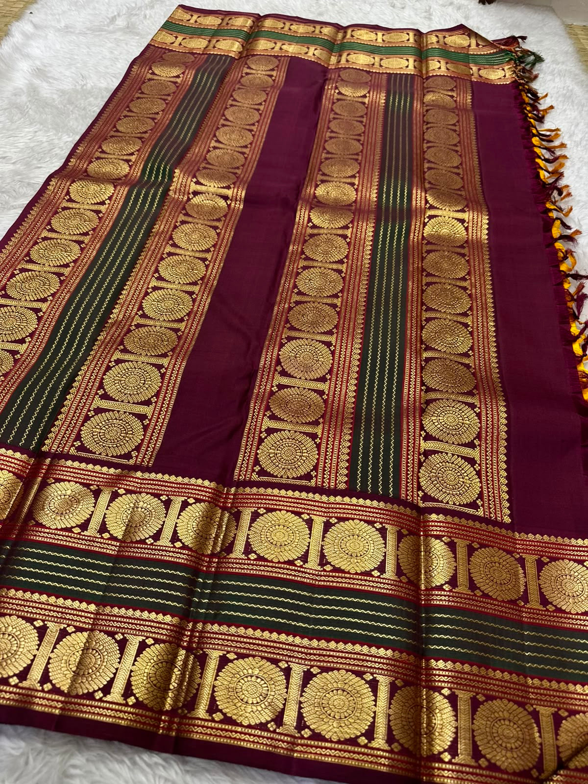 Golden yellow handwoven Korvai Kanjipuram silk saree, Silk Mark certified, Kunnam village