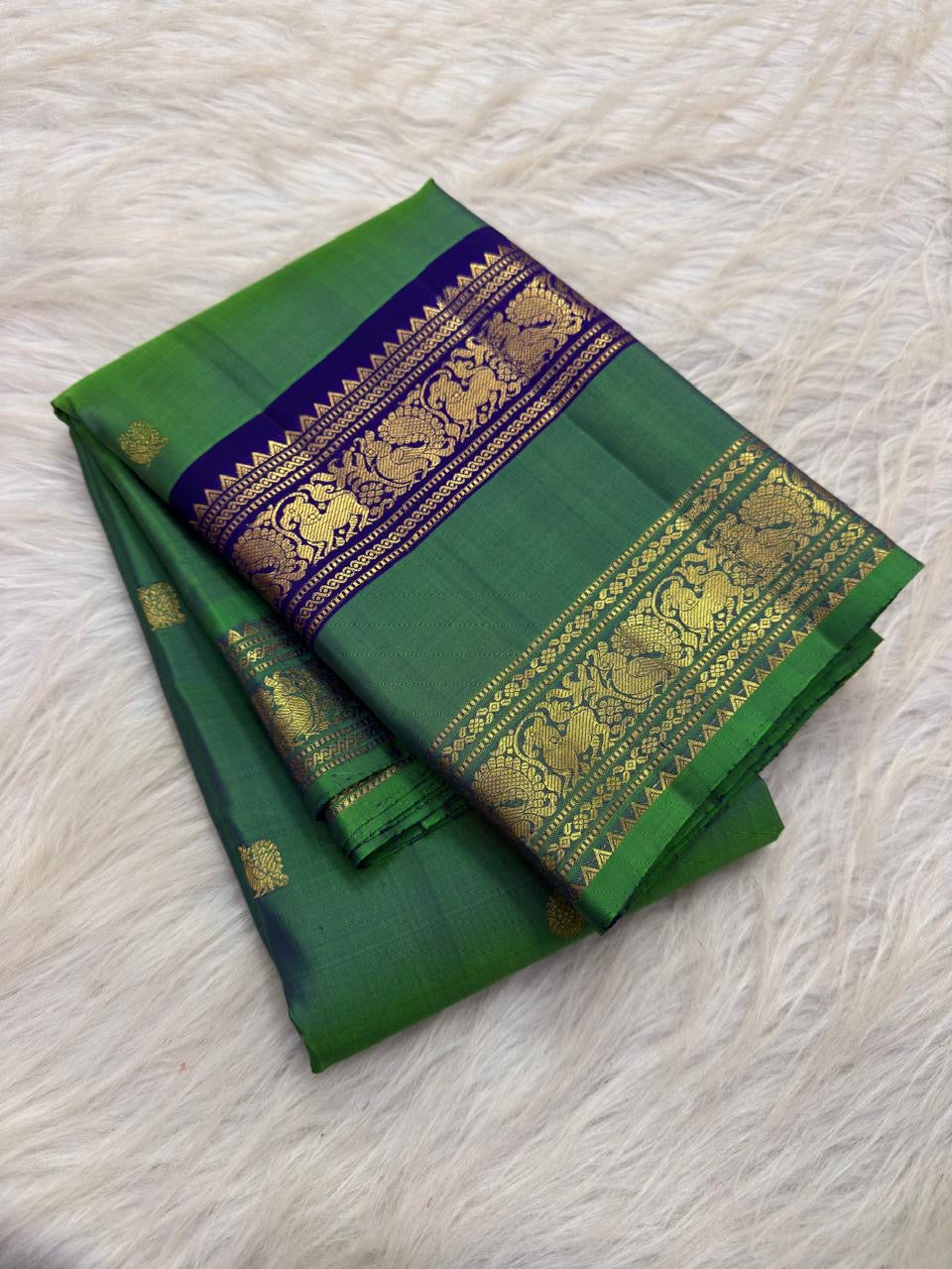 Leaf Green Handwoven Pure Silk Kanjipuram Rettapet Saree with Navy Blue Bird Motif Gold Zari Border