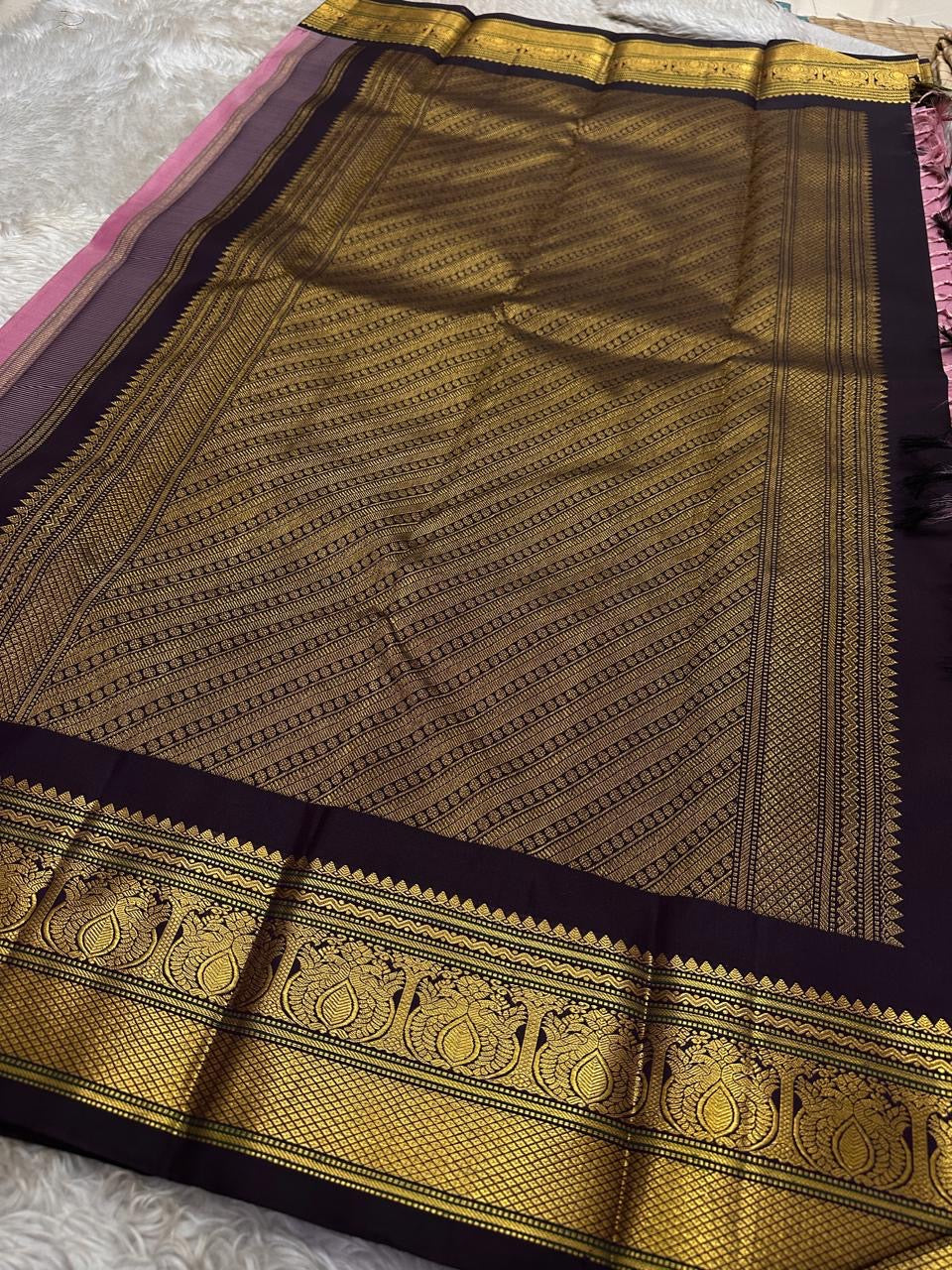 Full spread black zari pallu with intricate gold weave and border, shipped from New Jersey USA