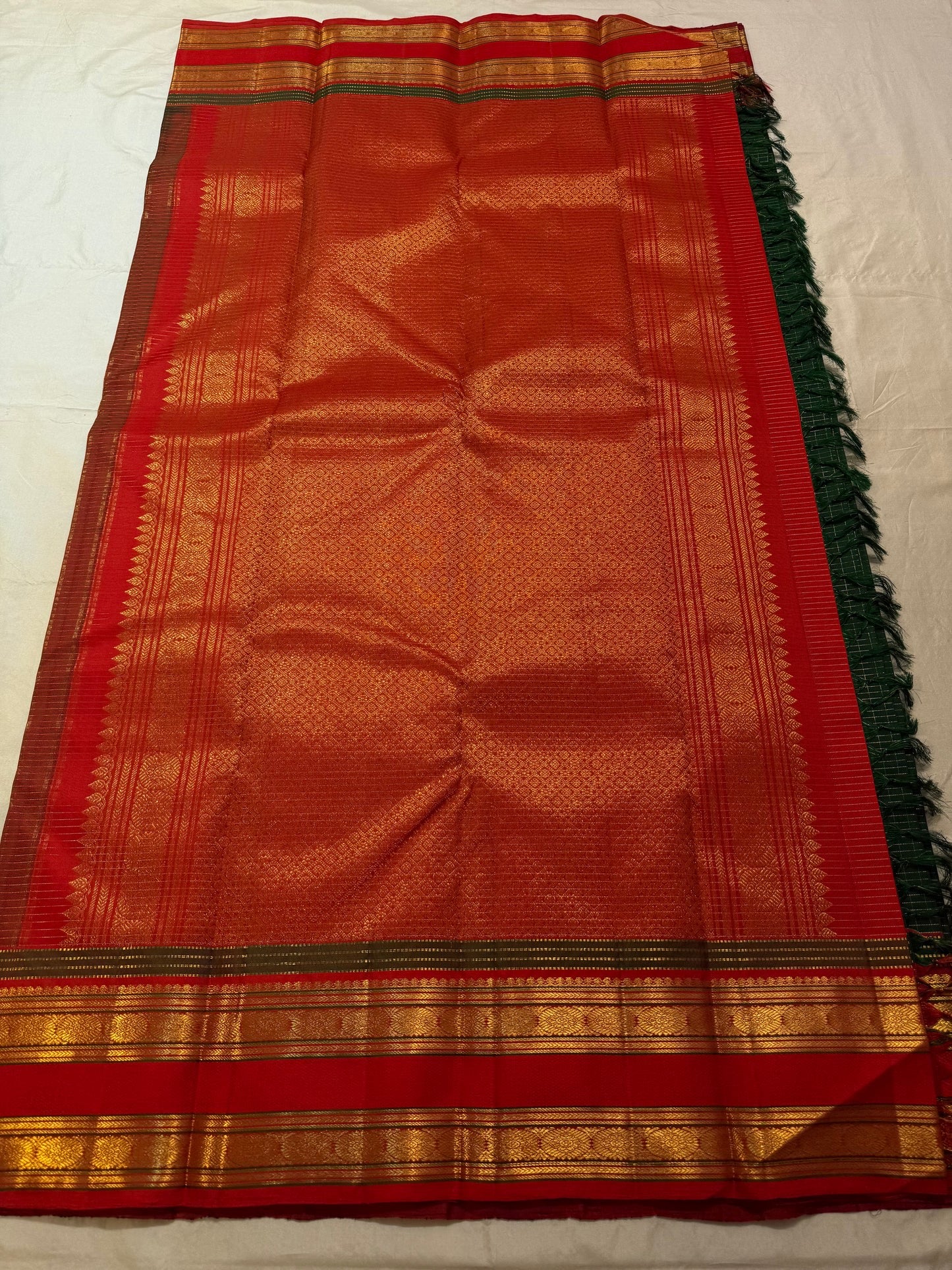 Zari kattam gold check grid with gandaberunda butta on bottle green Kanchipuram silk saree — Idam Living