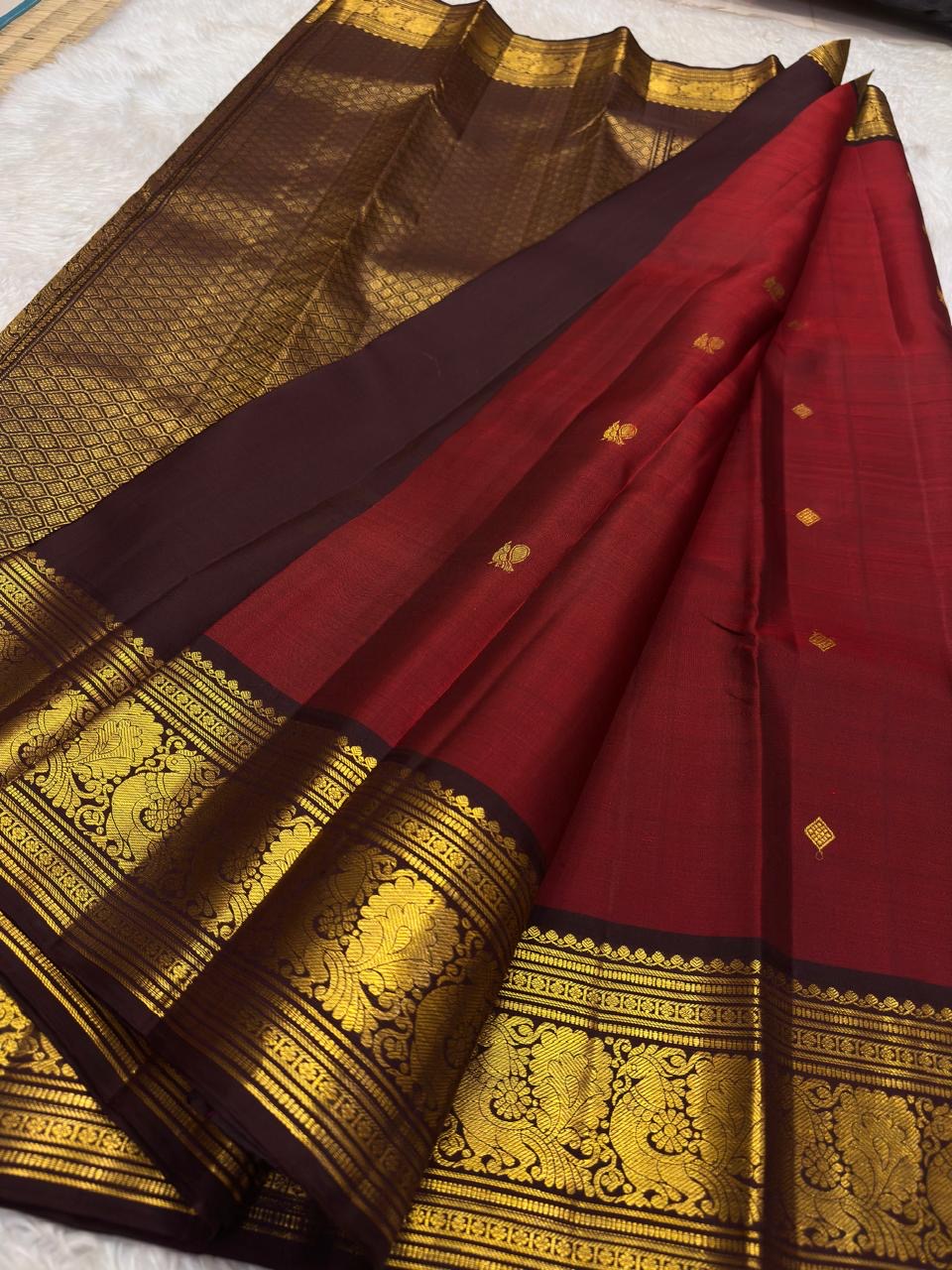 Burnt Copper Handwoven Pure Silk Kanchipuram Saree with Deep Aubergine Korvai Zari Border