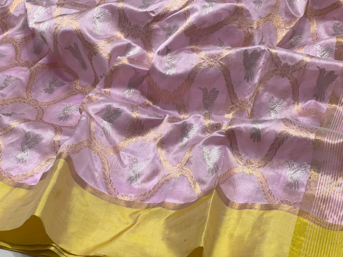 Handwoven Chanderi saree with lilac-pink body and yellow border