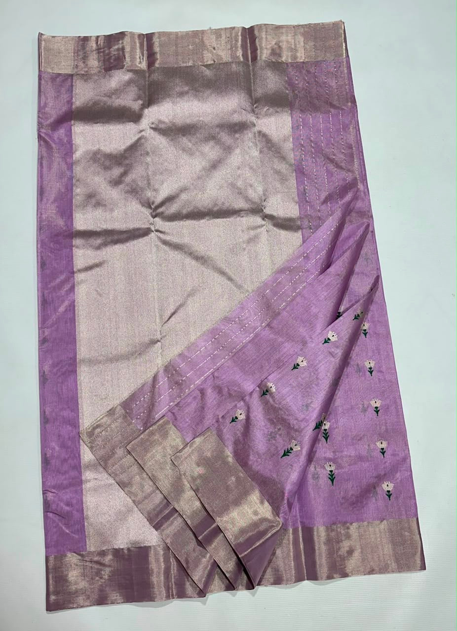 Handwoven Chanderi tissue silk saree in lilac-orchid, close-up of silk surface