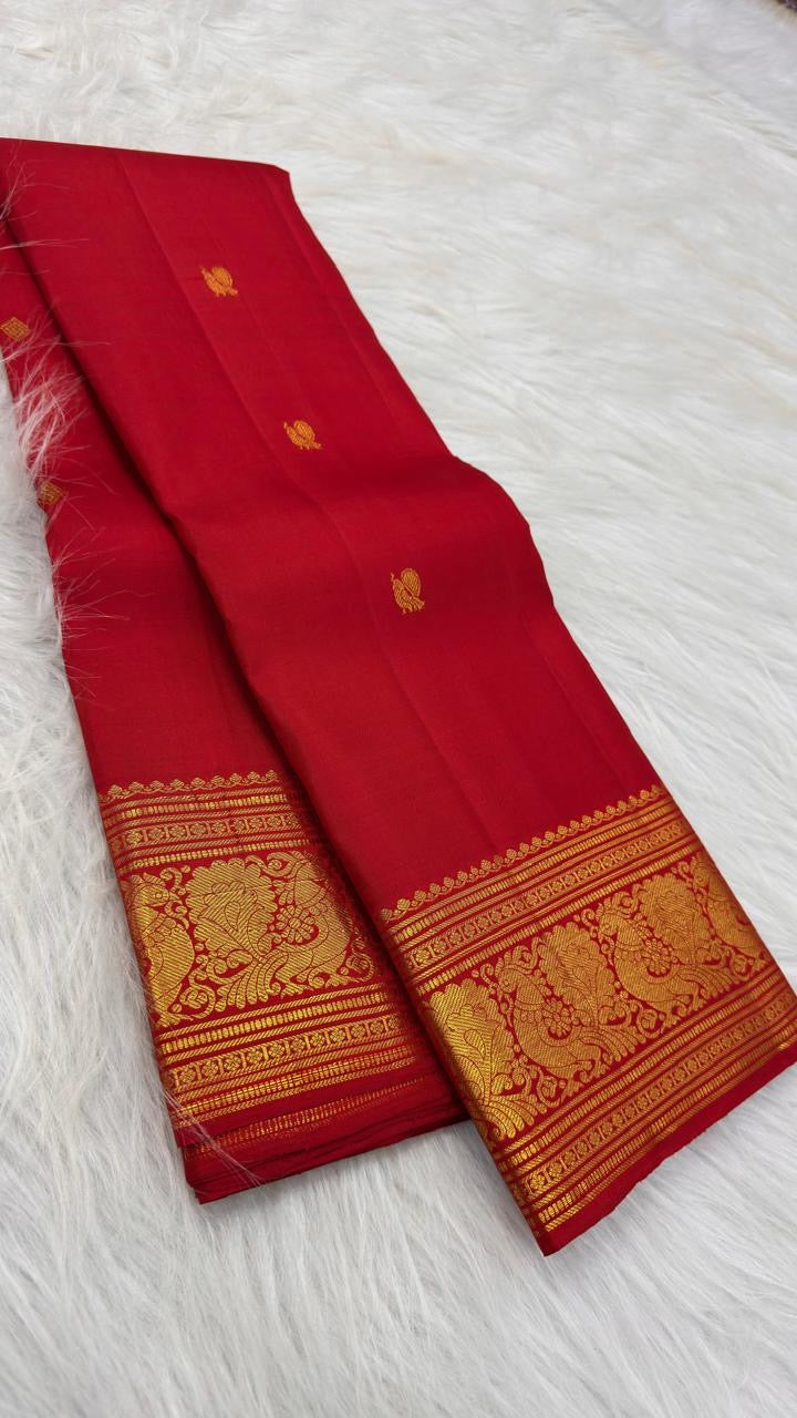Deep Arakku Red Handwoven Pure Silk KanchiPattu Saree with Dark Korvai Zari Border