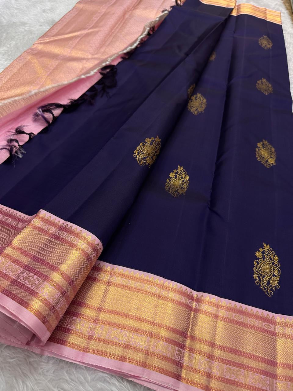 Handwoven Kanjivaram pure silk saree – royal purple grand pallu — Idam Living