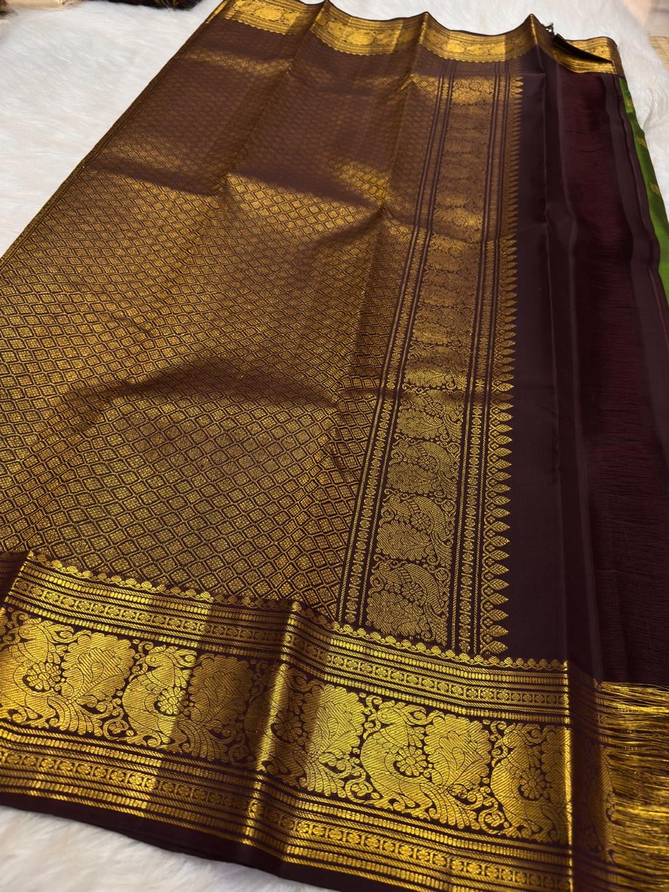 Leaf Green Handwoven Pure Silk Kanjipuram Saree with Deep Maroon Korvai Zari Border