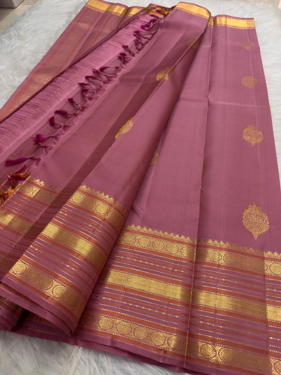 Handwoven orchid pink Pure Kanchi Pattu silk saree in traditional Varisaipet weave — Idam Living