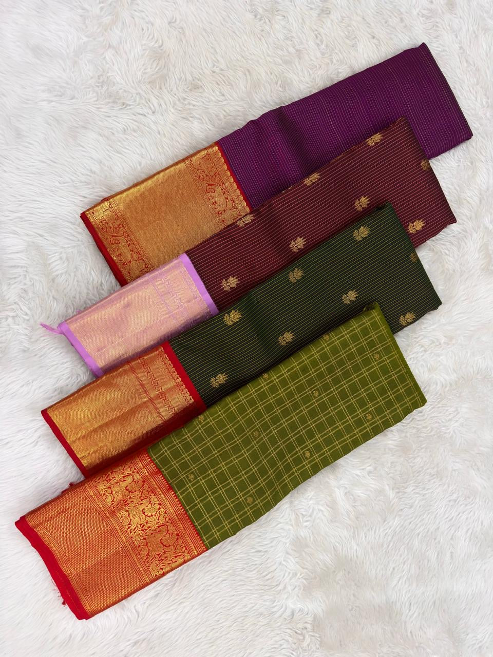 Olive Green pure silk Kanjivaram saree, Zari Kattam weave with Vermilion Gold Zari border — pallu detail