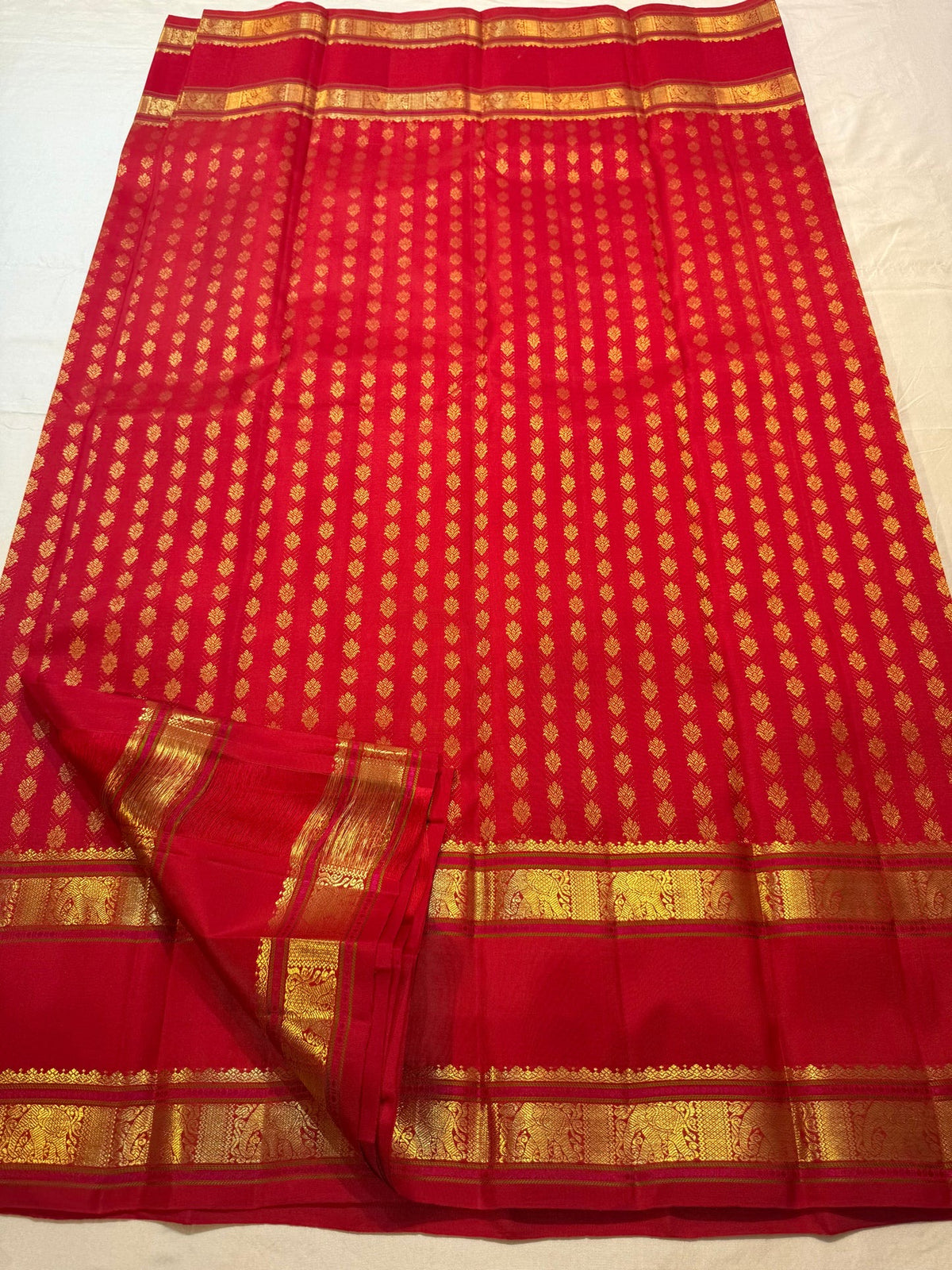 Classic Red Handwoven Pure Silk KanchiPattu Rettapet Saree with Surya Kamalam and Yaanai Gold Zari