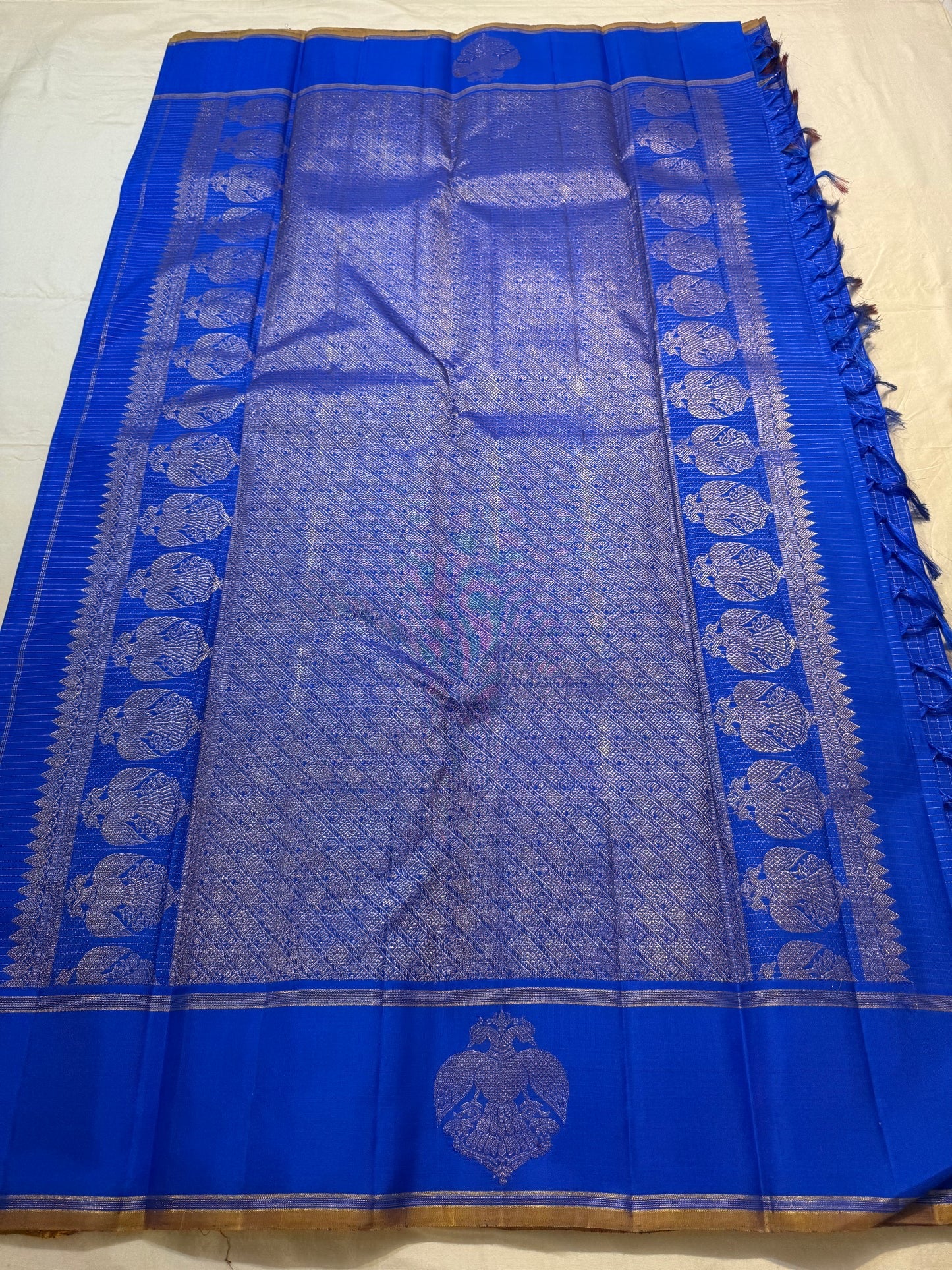 Handwoven royal blue Kanjipuram silk saree — Zari Kattam grid detail, Silk Mark certified