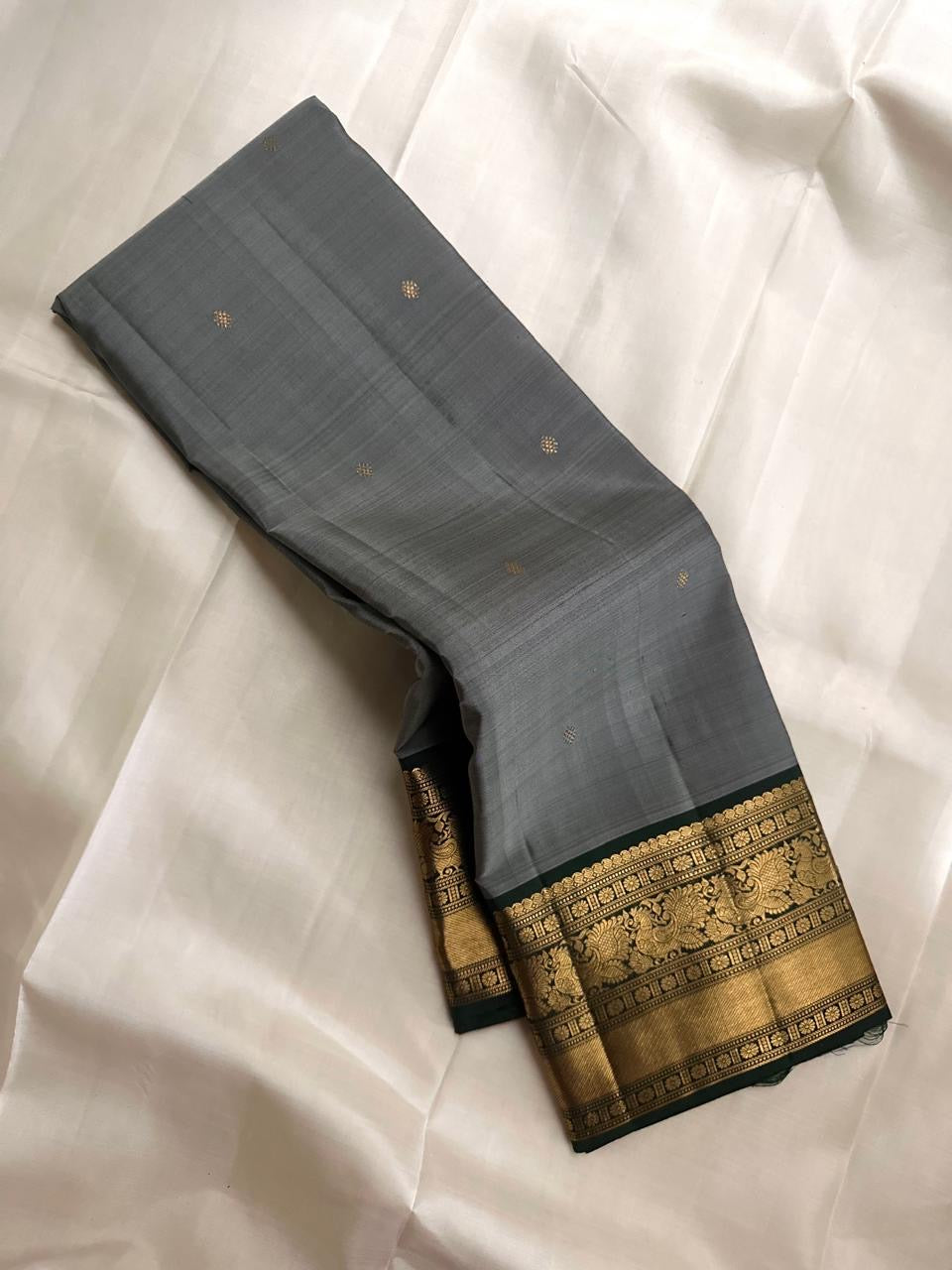 Slate Grey pure silk Kanjivaram saree, Butta weave with Deep Green border — body weave close-up