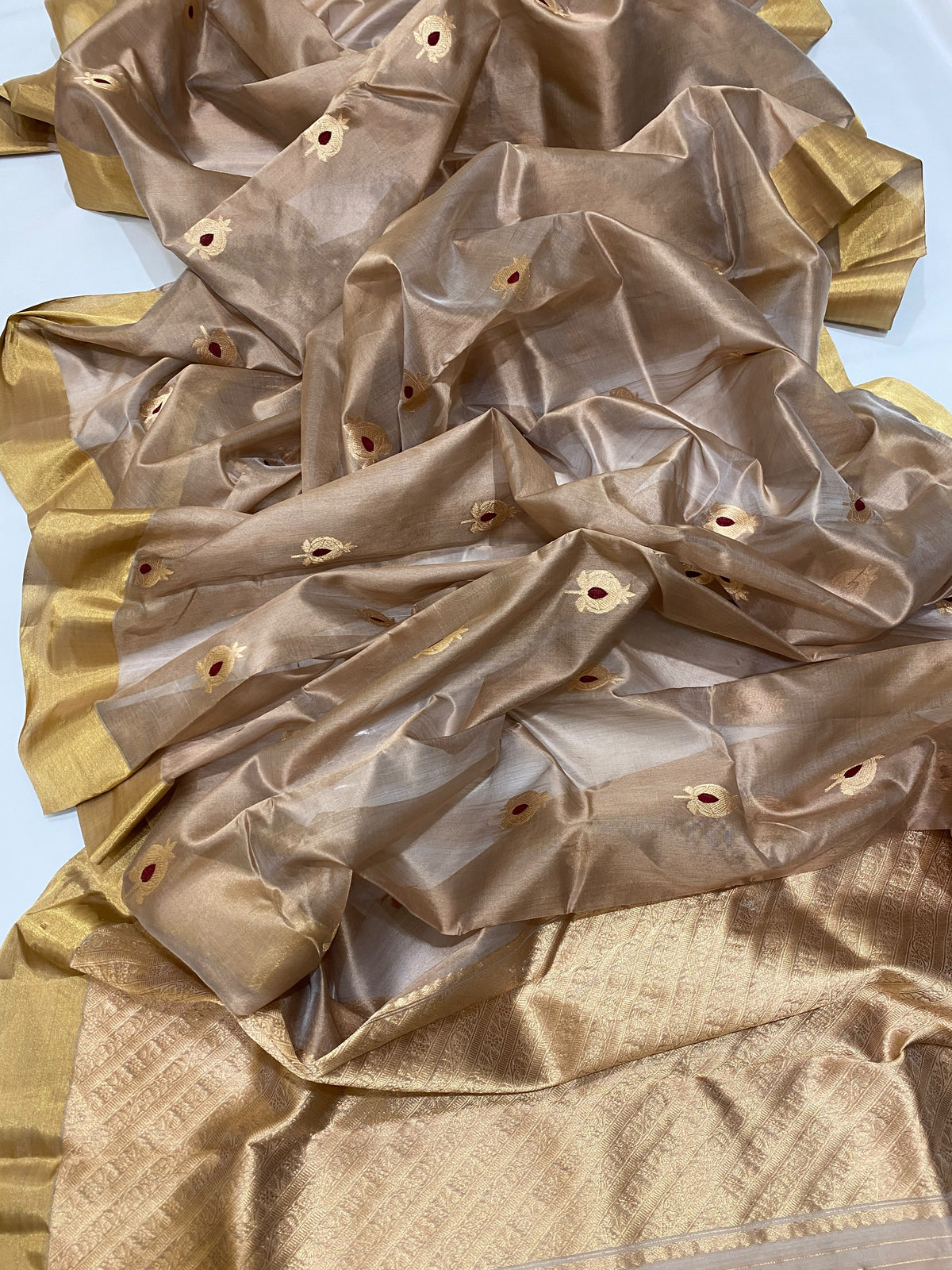Handwoven taupe Chanderi Pattu Silk saree