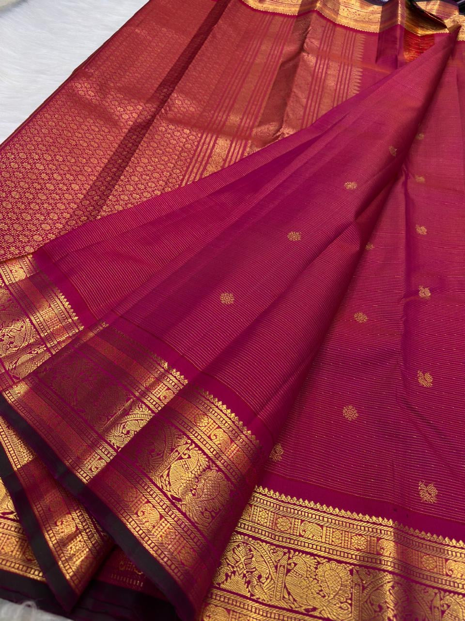 Raspberry Pink pure silk Kanjipuram saree — vairaoosi weave