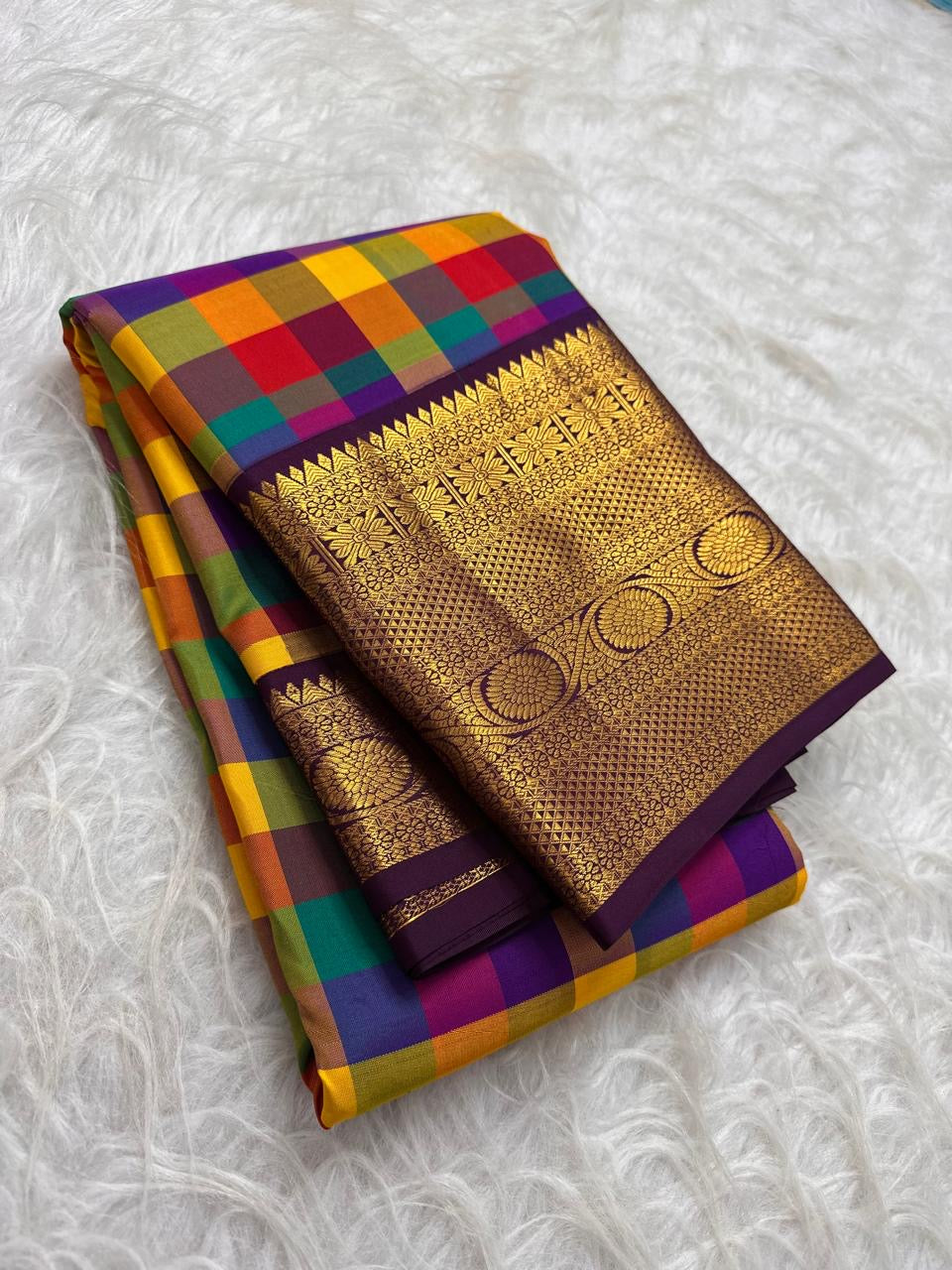Festival Jewel Checks Handwoven Pure Silk Kanchipuram Kanchi Kattam Saree with Peacock Border – view 4