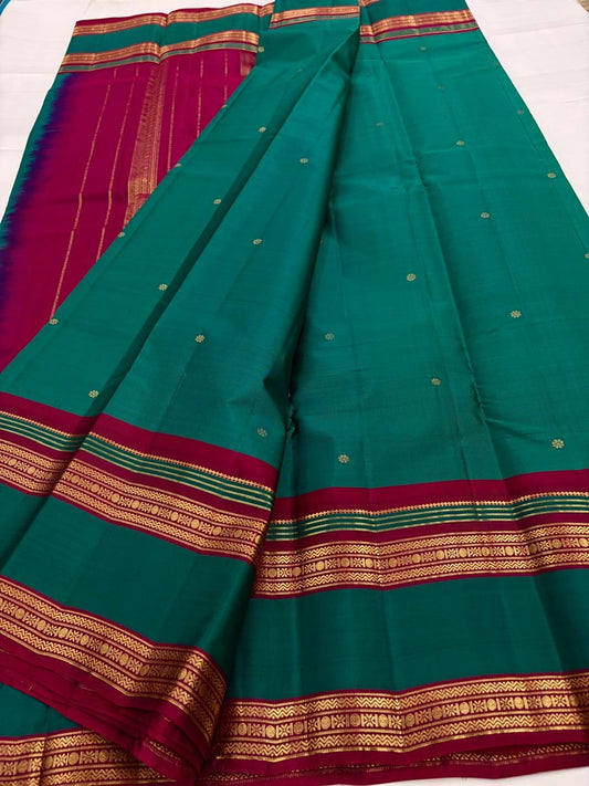 Peacock Green and Magenta Handwoven Lightweight Pure Silk Kanchipuram Saree: view 1