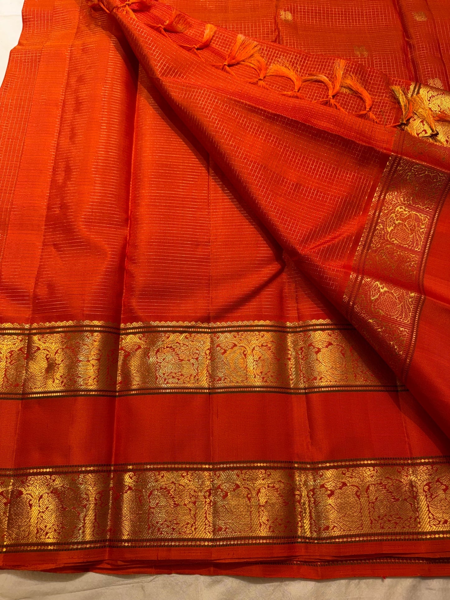 Burnt Orange Oosi Kattam Pure Kancheepuram silk saree, full drape
