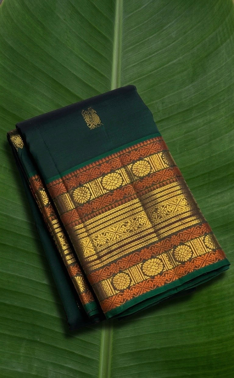 Deep Bottle Green and Amber Handwoven Pure Silk Kanchipuram Saree with Silk Thread Varisaipet Border