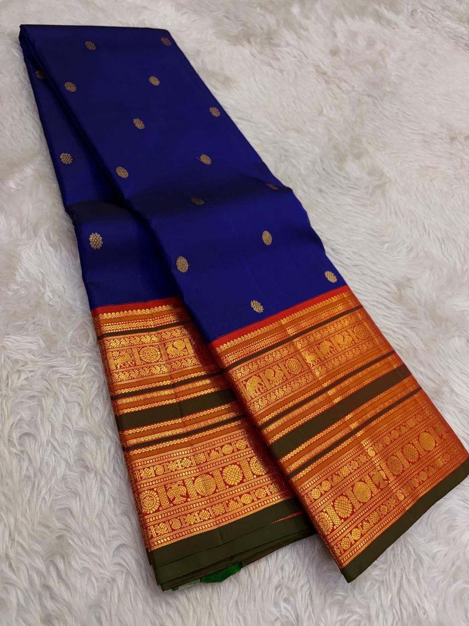 Royal Cobalt Blue and Antique Gold Kanchipuram Silk Saree – Densely Woven Kanchipattu