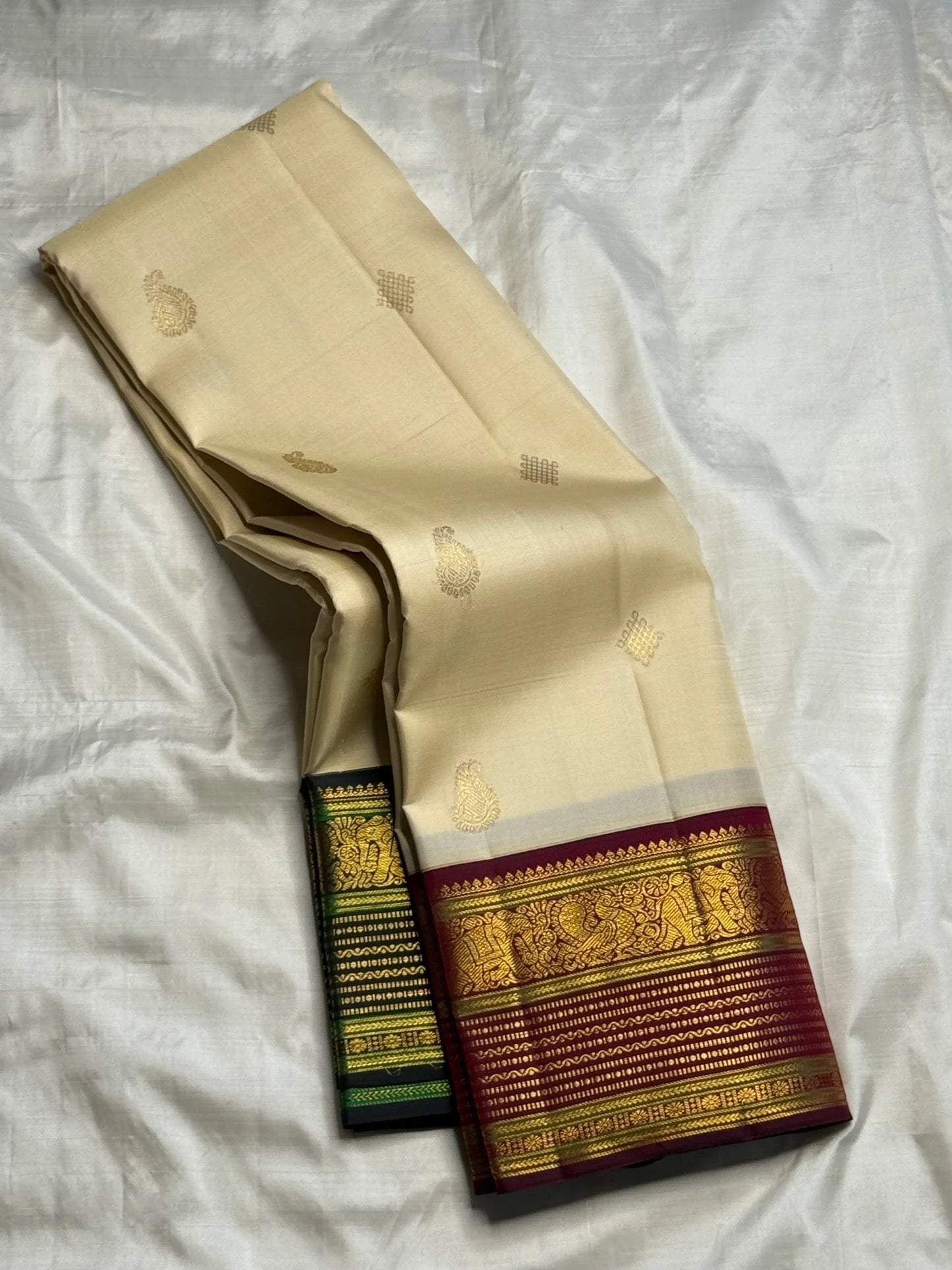 Ivory and chocolate brown Kanjeevaram silk saree with contrasting borders – Idam Living