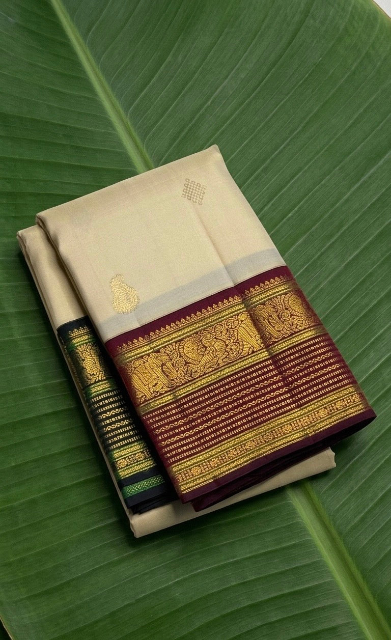 Ivory Kanchipuram pure silk saree with traditional Ganga Jamuna border – Idam Living