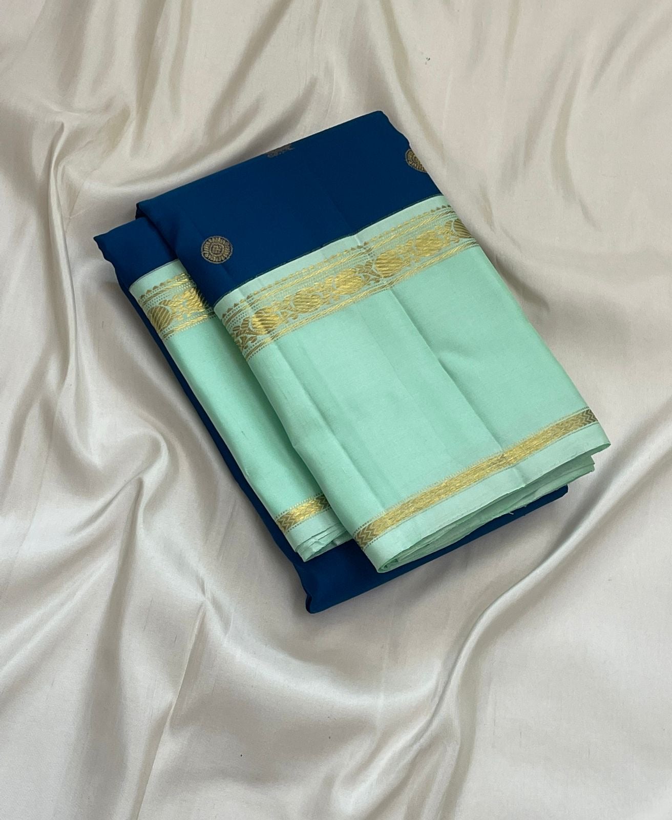 Pure Kanchipuram Silk Saree – peacock with Mayil Chakram Butta and Mint Green Border