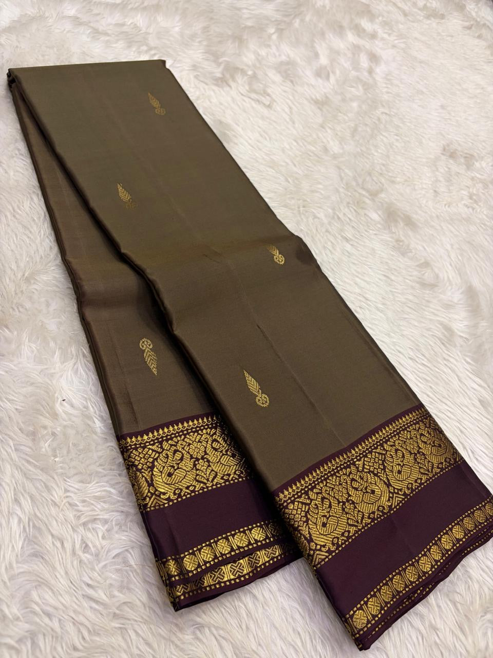 Moss Olive and Plum Handwoven Lightweight Pure Silk Kanjeevaram Saree: view 1