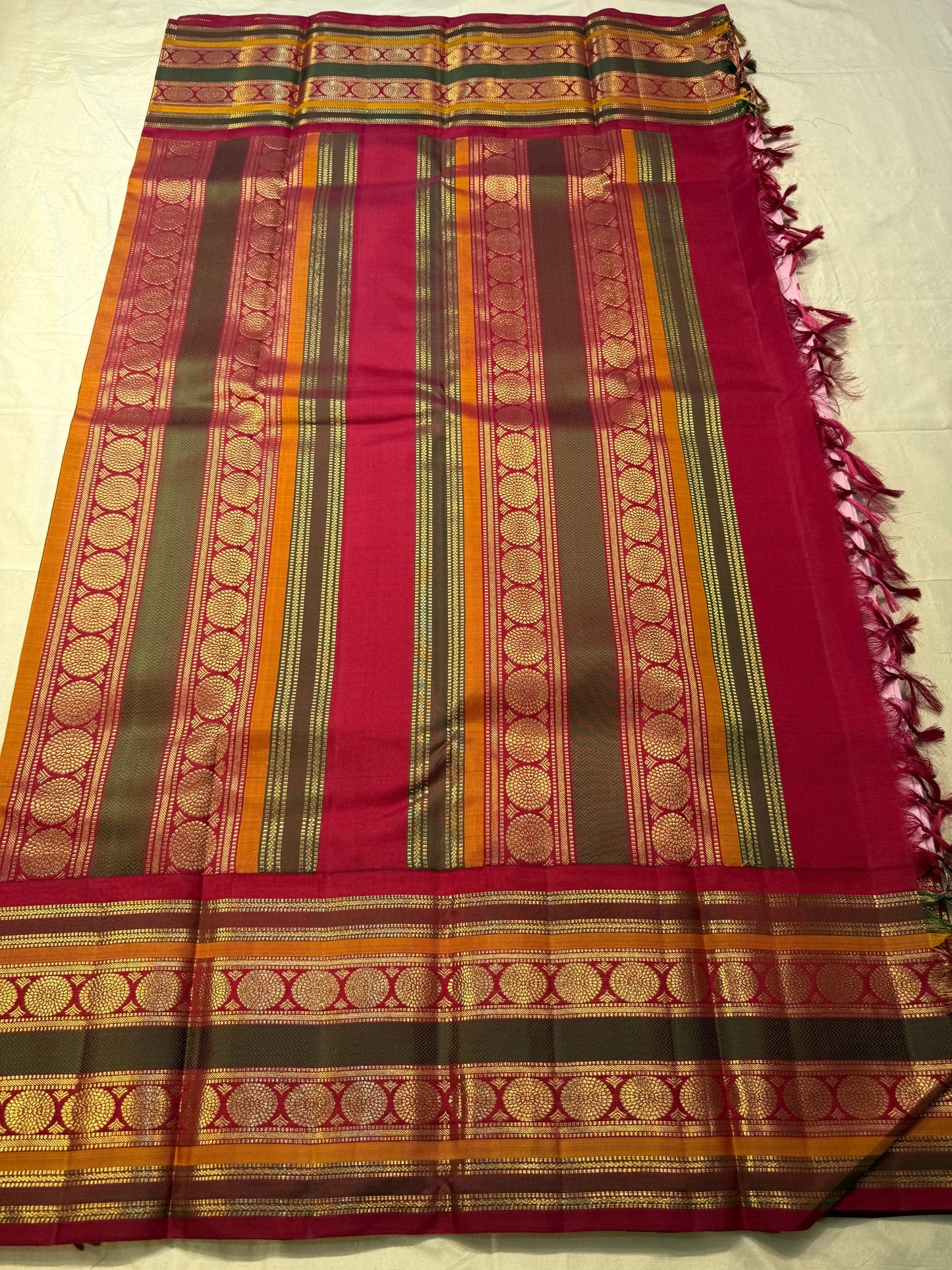 Petal Pink and Orchid Pink Kanchipuram Silk Saree – Varisaipet Weave Closeup