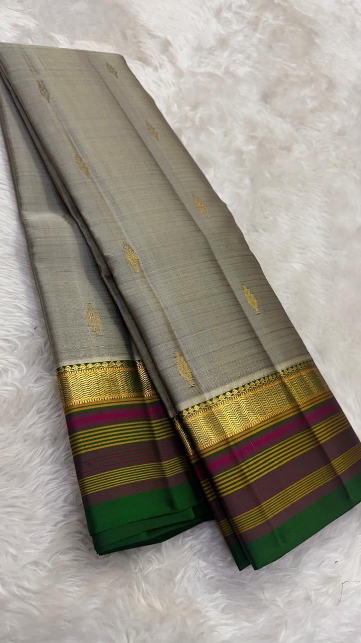 Silver Ash and Rani Pink Handwoven Lightweight Pure Silk Kancheepuram Saree: view 2