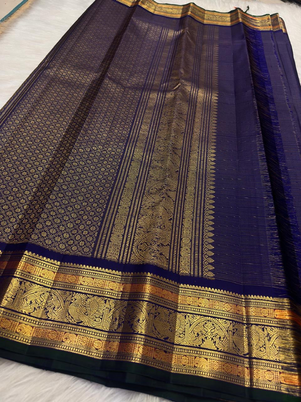 Royal Indigo Violet Handwoven Pure Silk Kanchipuram Vairaoosi Saree with Gold Zari Buttas and Traditional Zari Border