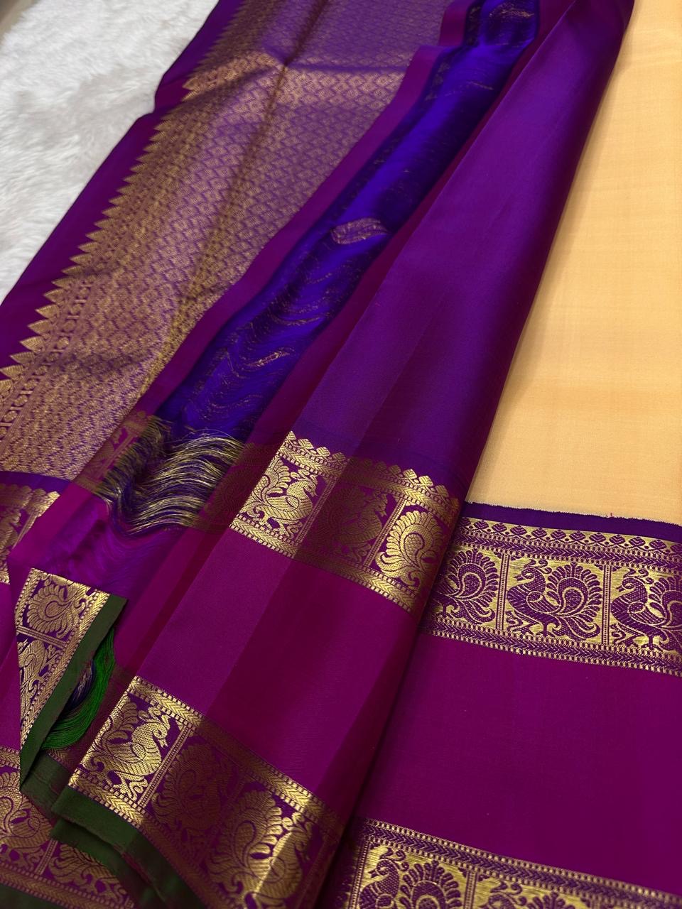 Ivory beige Kanjivaram saree with raspberry pink border — pure silk Kanchipuram — Idam Living
